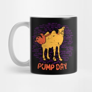 Pump Day T-Shirt weightlifting camel Mug